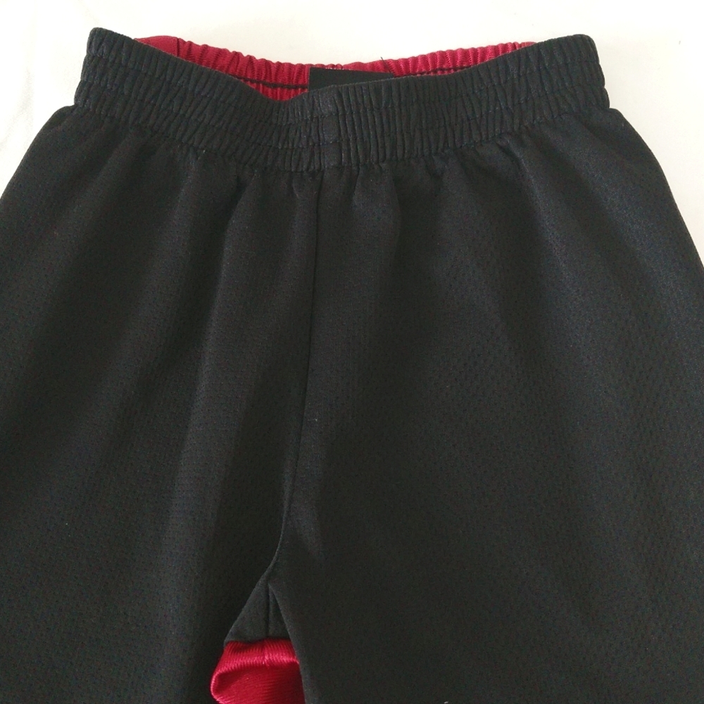 JORDAN A I R - black , red ,& white boys matching active, sports sets size 4 . - Picture 10 of 14